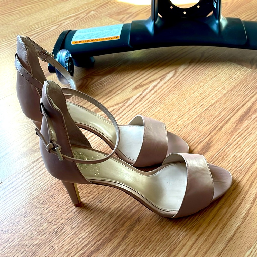 Vince Camuto Light Pink Heel Size 10